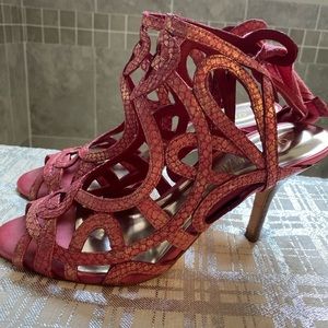 GUESS by Marciano pink 
medium heels sandals